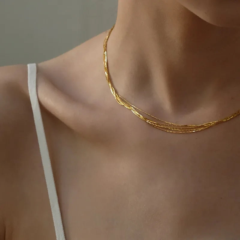 COLLAR MULTICAPAS FINE LINE GOLD